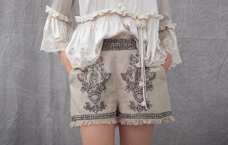 Trend na odzież z dodatkiem lnu