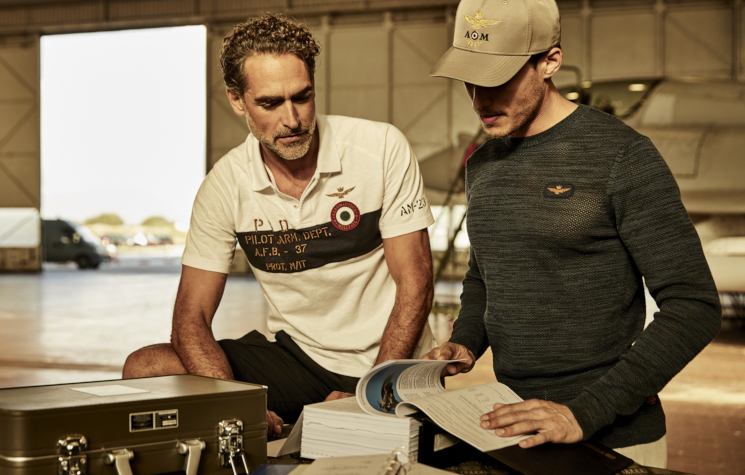 Modne swetry męskie na jesień