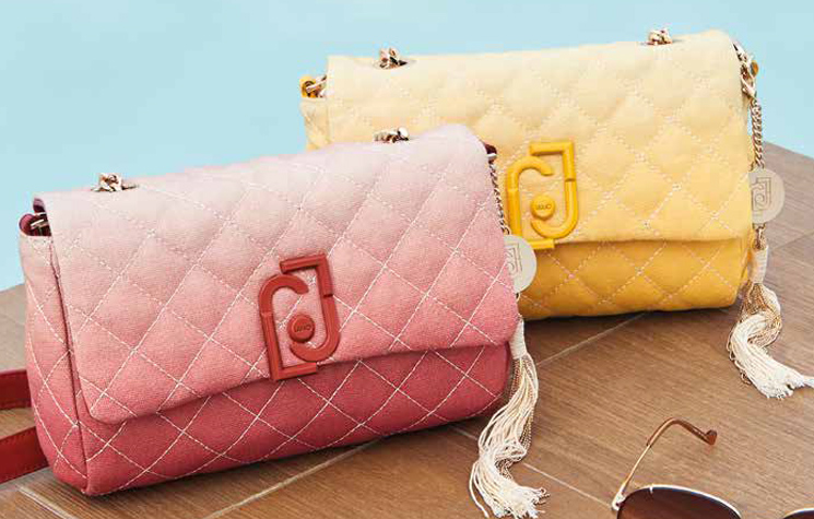 Trend na kolorowe torebki