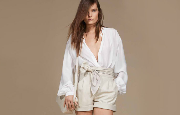 Białe bluzki, czyli modowy hit sezonu