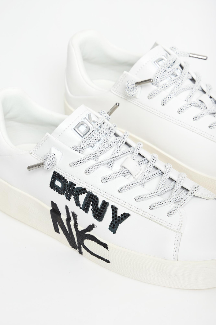 Sneakersy damskie skórzane DKNY