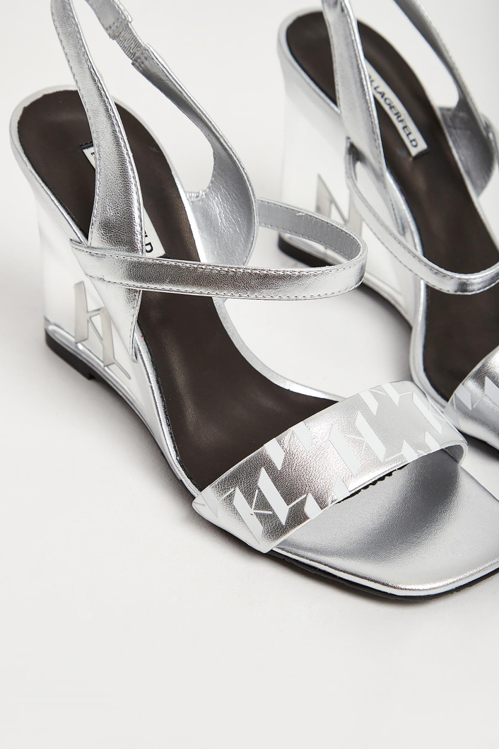 Sandały skórzane na koturnie KARL LAGERFELD