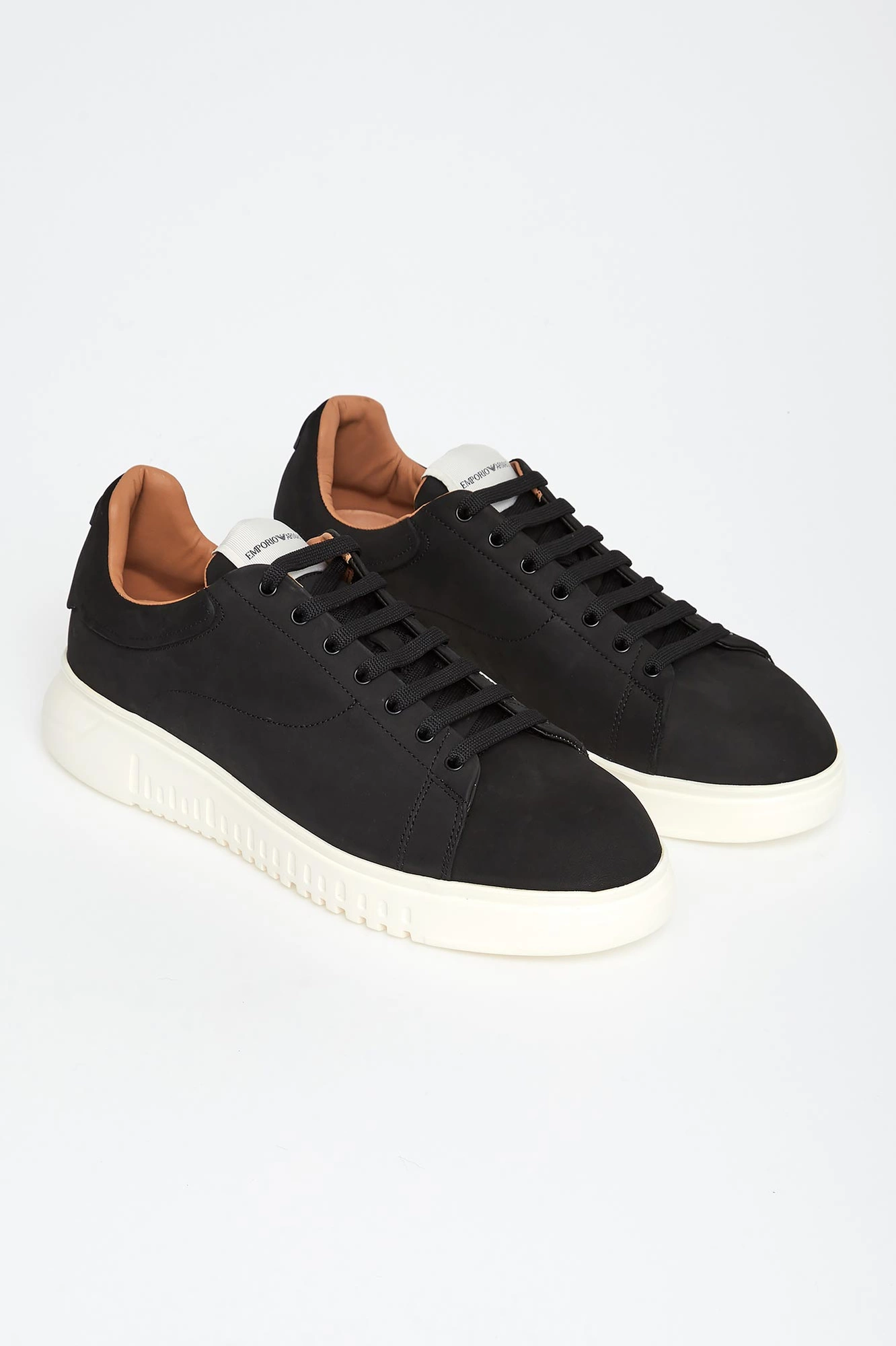 ueni0718jp Sneakersy męskie zamszowe EMPORIO ARMANI Czarny X4X264/XF570