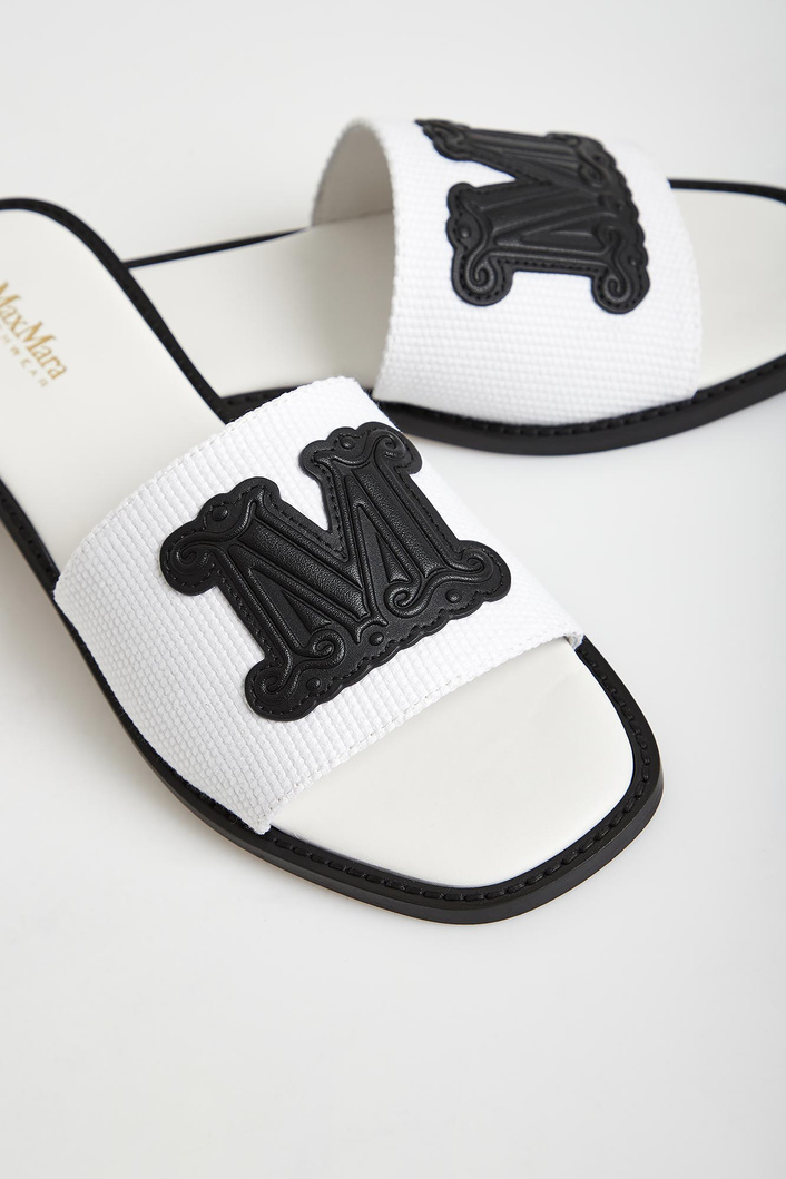 Klapki damskie skórzane Gene MAX MARA BEACHWEAR