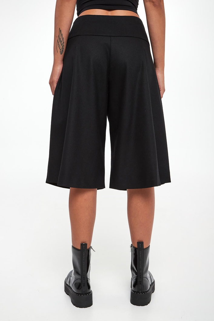 Bermudy damskie wełniane VERSACE JEANS COUTURE