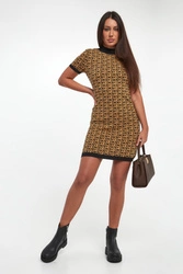 Sukienka mini logowana DKNY