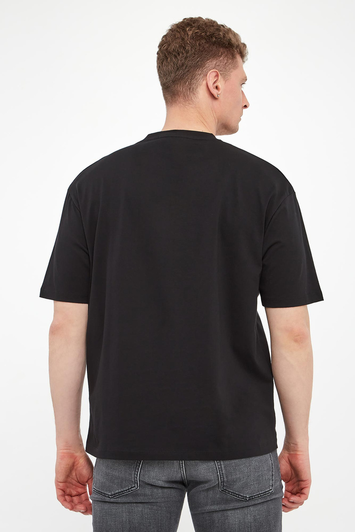 T-shirt męski z haftem KARL LAGERFELD