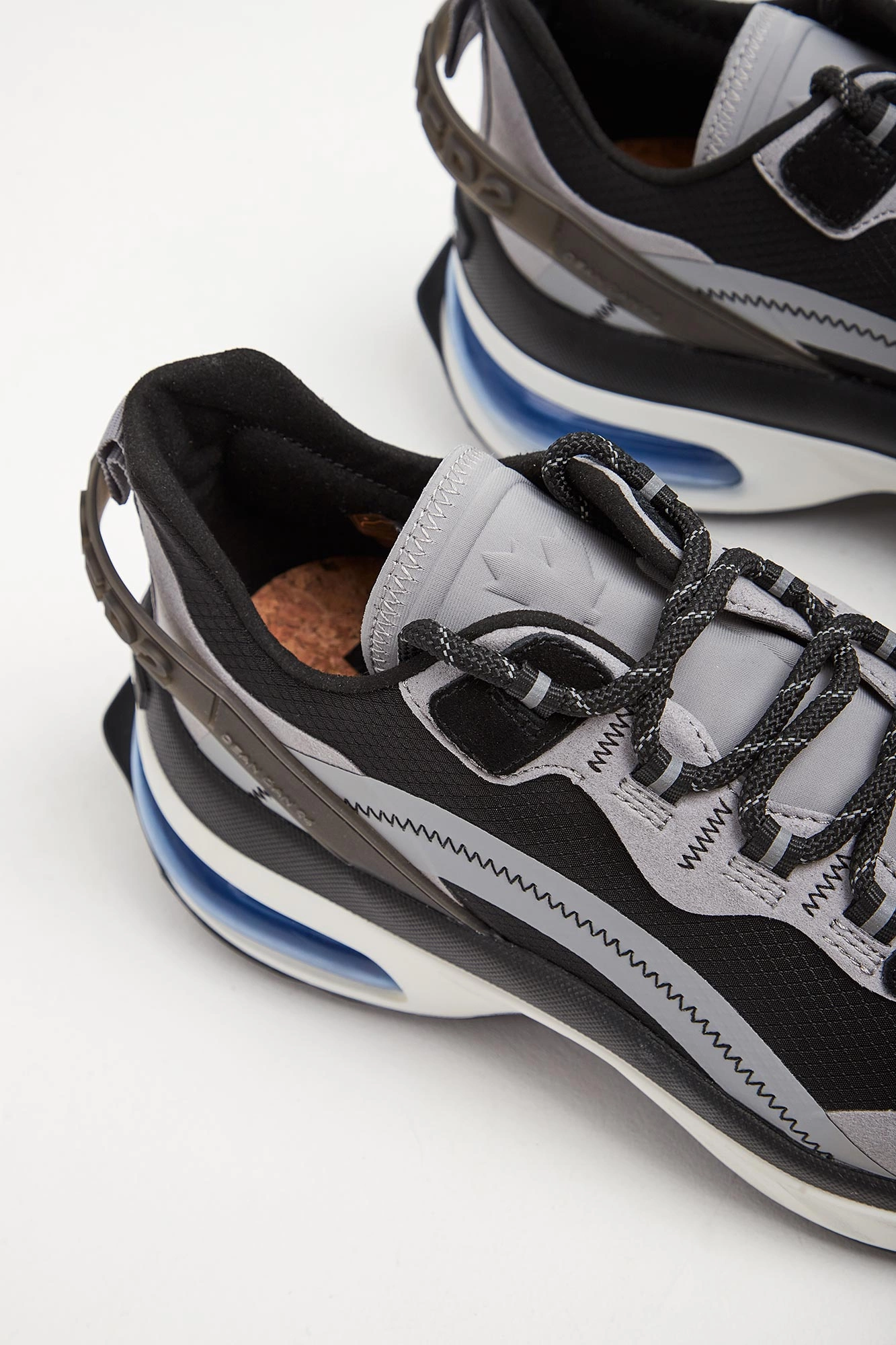 Sneakersy męskie DSQUARED2 Szary SNM0190/16803875/M481