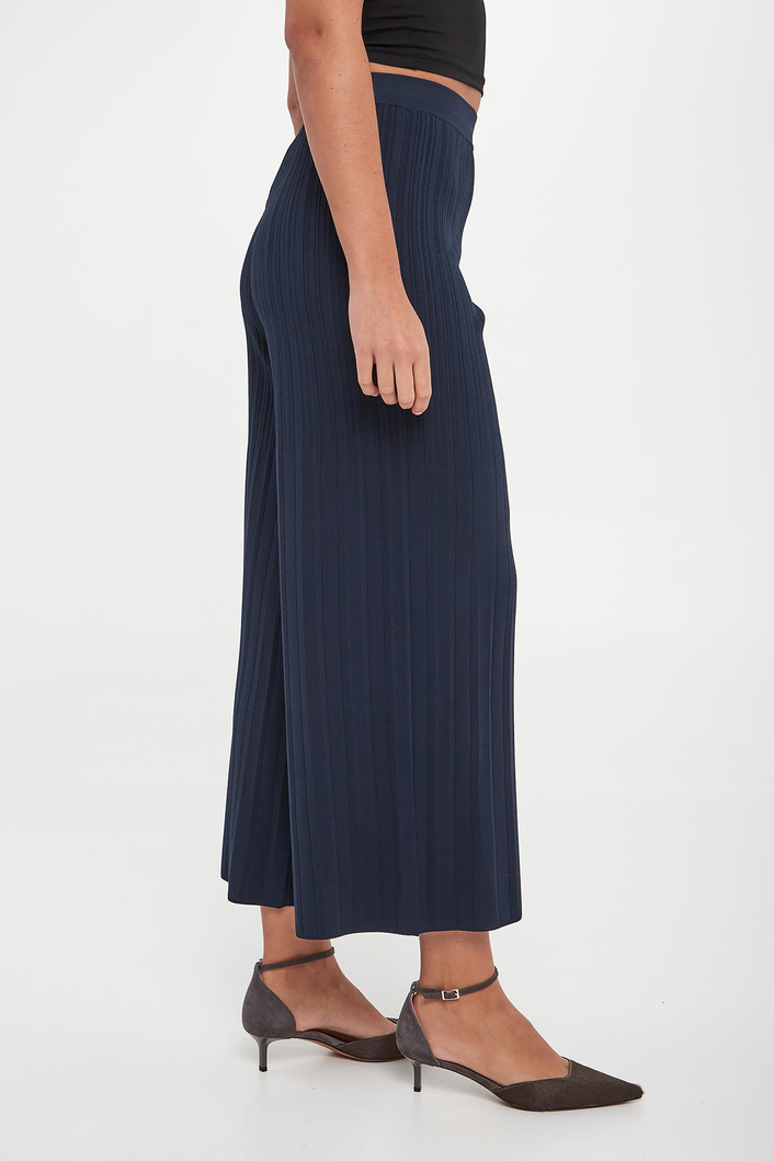Spodnie damskie plisowane Garzan WEEKEND MAX MARA