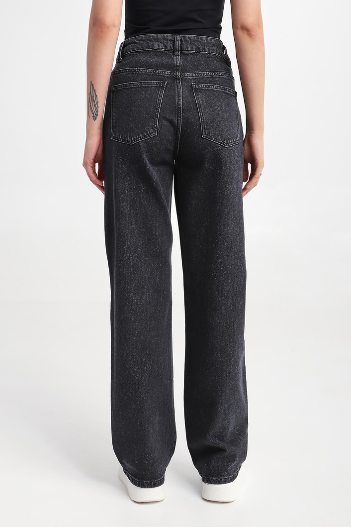 Jeansy damskie z cyrkoniami GESTUZ