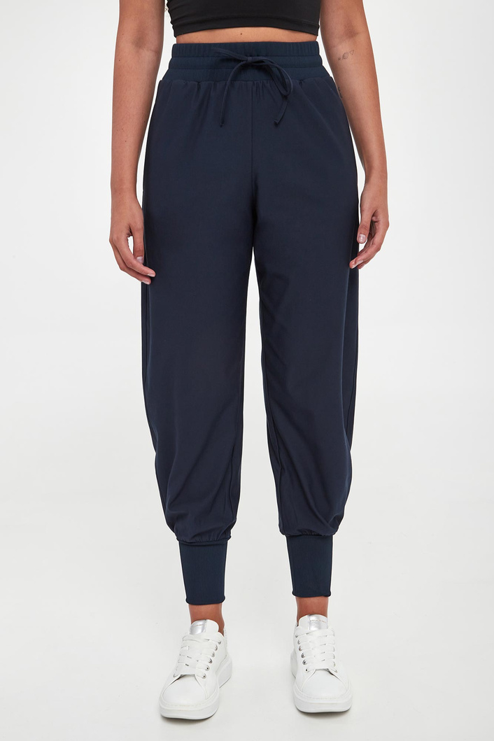 Spodnie dresowe damskie Aderire MM