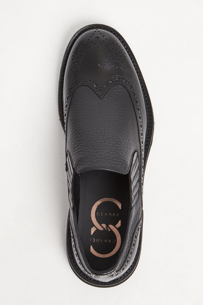 Półbuty męskie skórzane brogsy CESARE CASADEI
