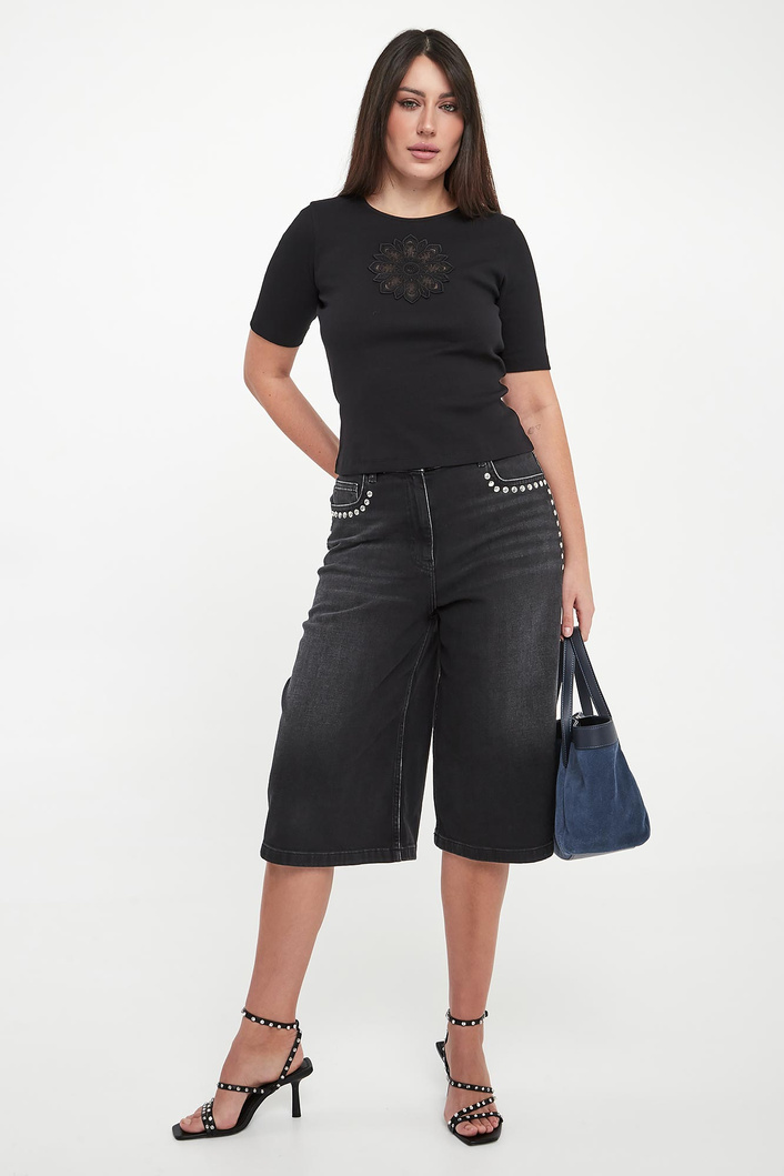 T-shirt damski z haftem TWINSET