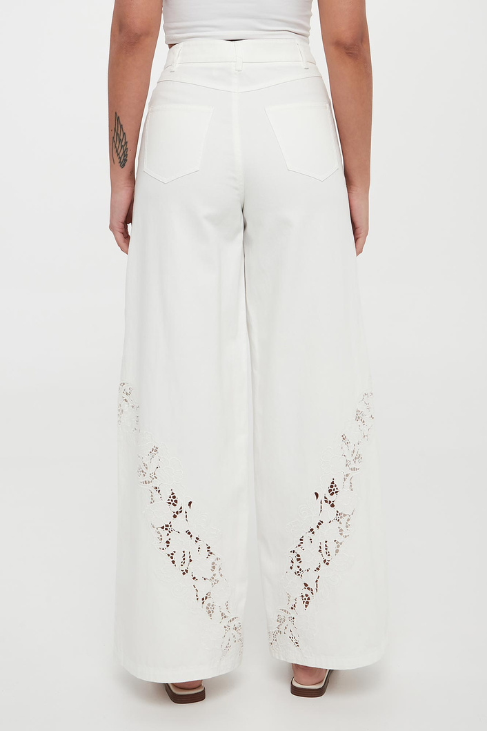 Jeansy damskie z haftem TWINSET