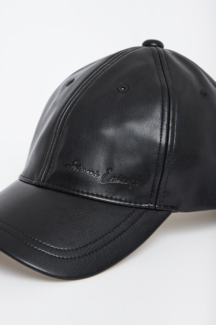 Czapka damska ekosóra ARMANI EXCHANGE