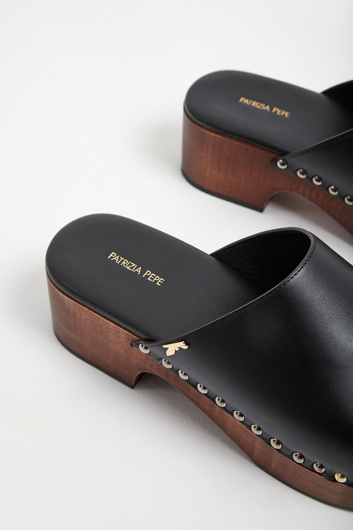 Chodaki damskie skórzane PATRIZIA PEPE