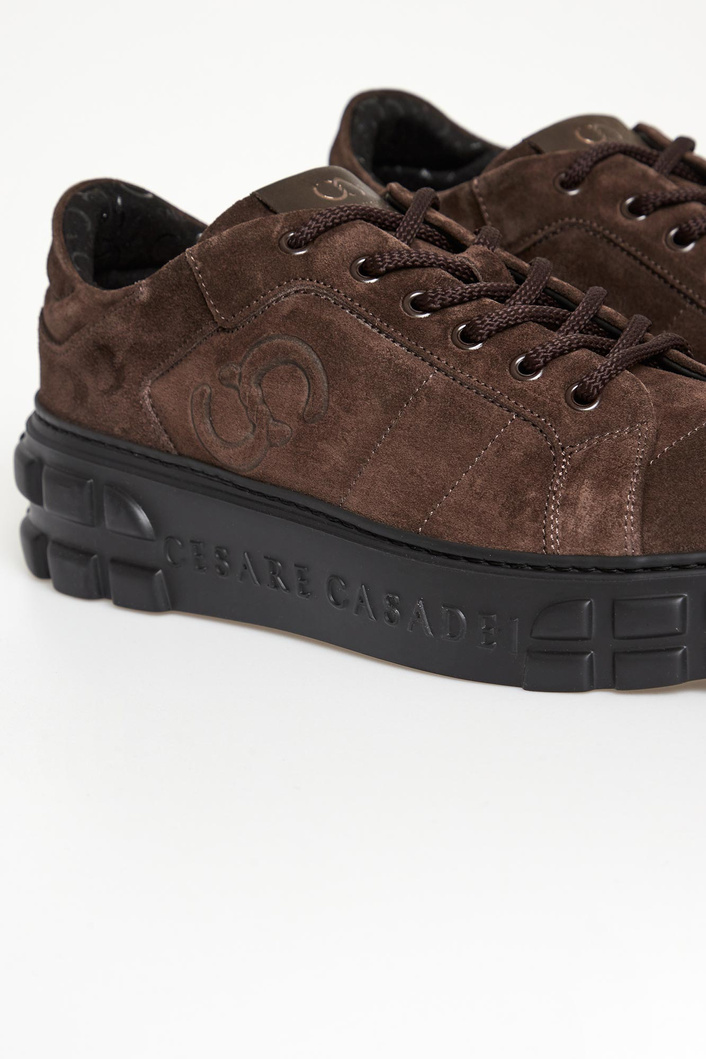 Sneakersy męskie zamszowe CESARE CASADEI