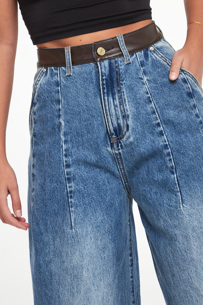 Jeansy damskie ARMANI EXCHANGE
