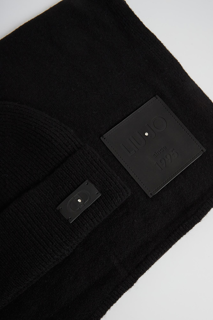 Komplet damski szal + czapka z wełną LIU JO