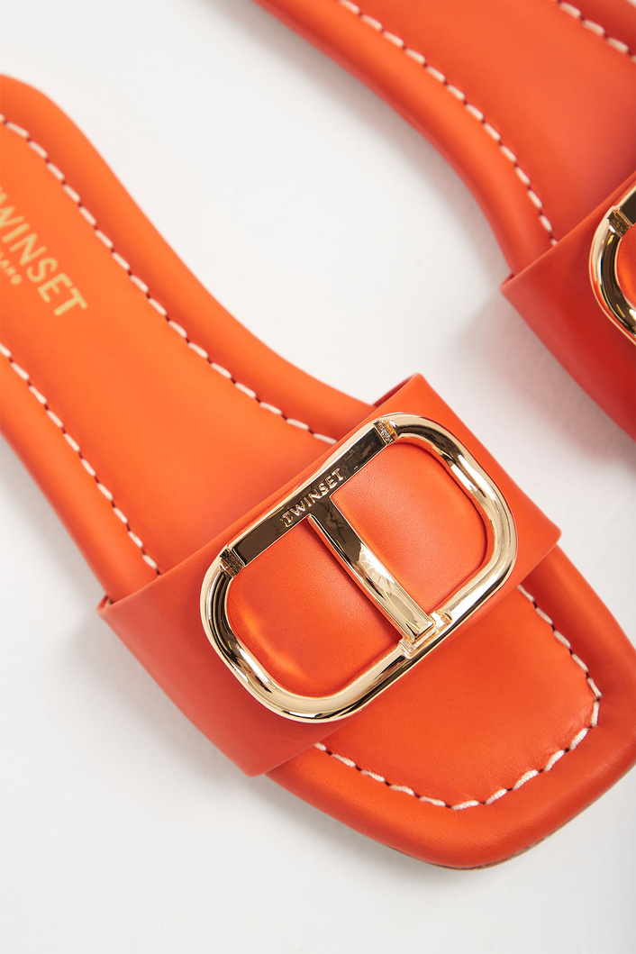 Klapki skórzane TWINSET