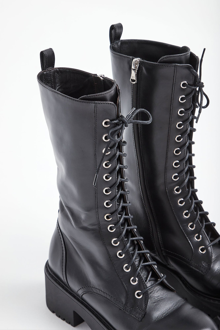 Trapery skórzane PATRIZIA PEPE