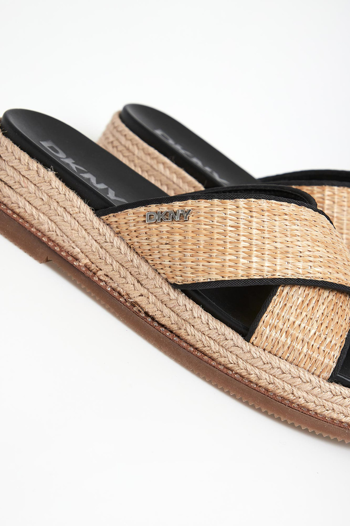 Klapki damskie DKNY