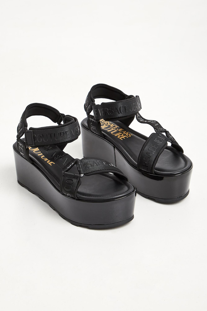 Sandały damskie na platformie VERSACE JEANS COUTURE