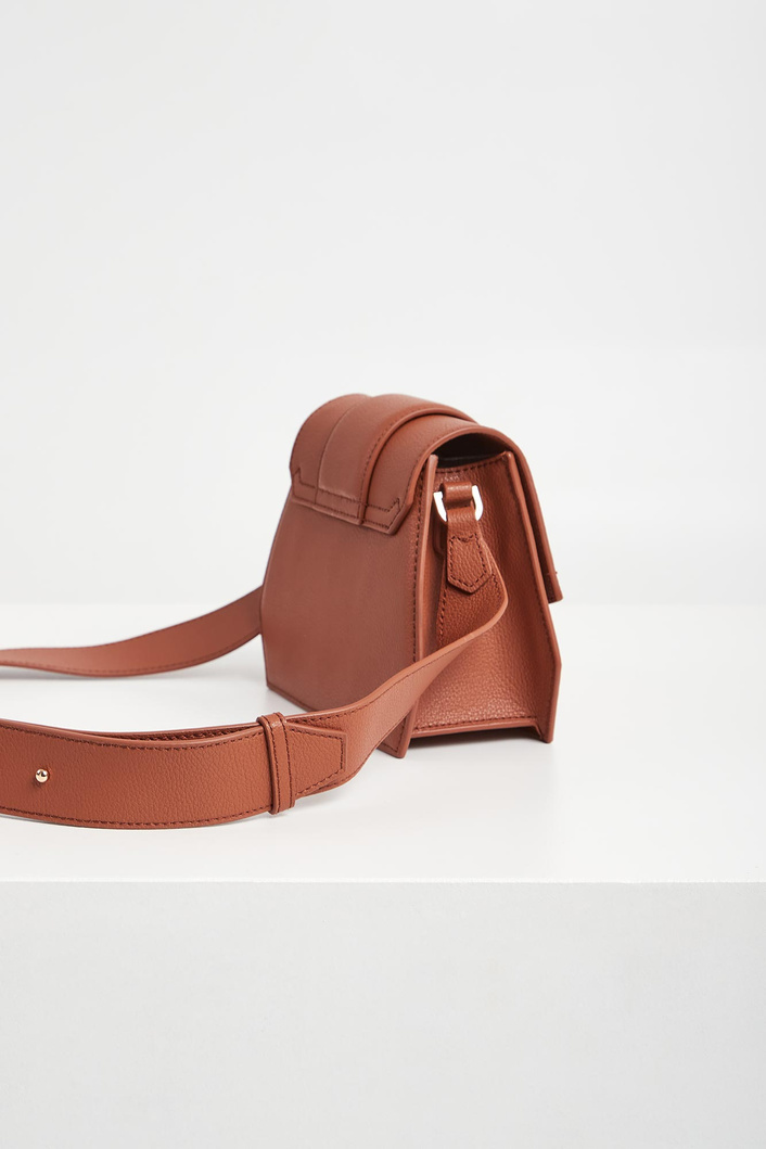 Torebka skórzana listonoszka PATRIZIA PEPE