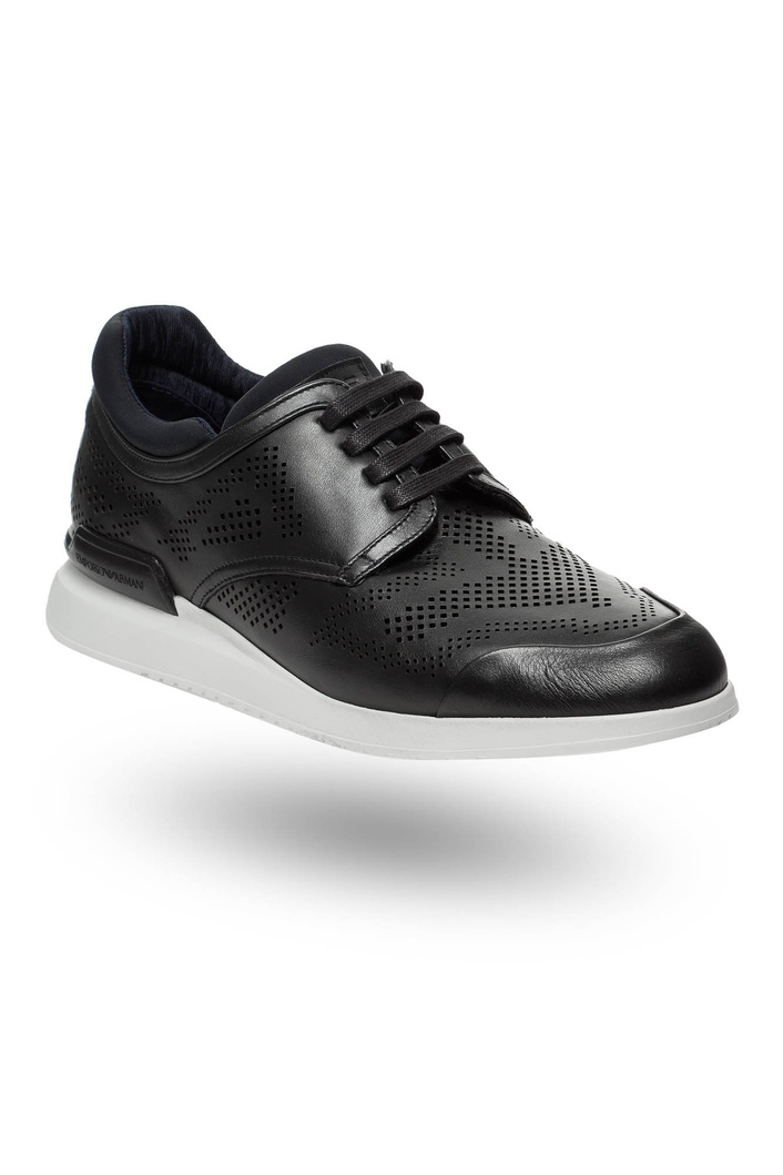 Czarne skórzane sneakersy Emporio Armani we wzór