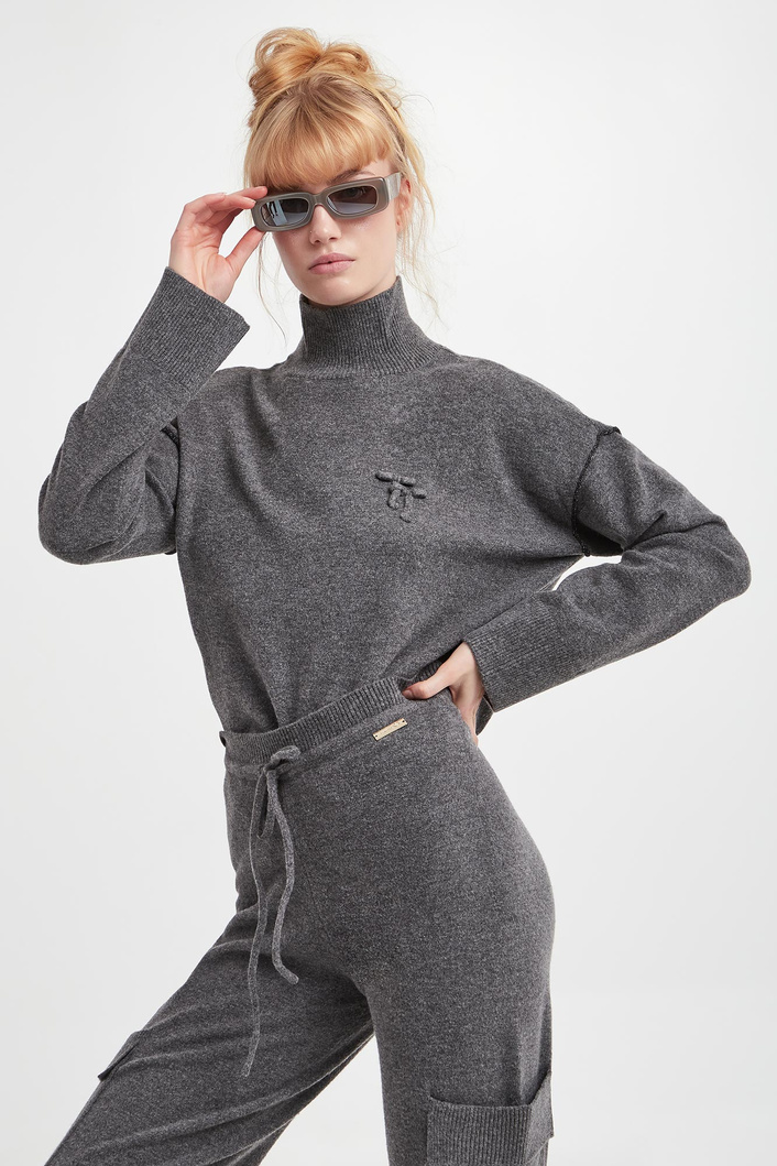 Sweter damski z golfem TWINSET U&B