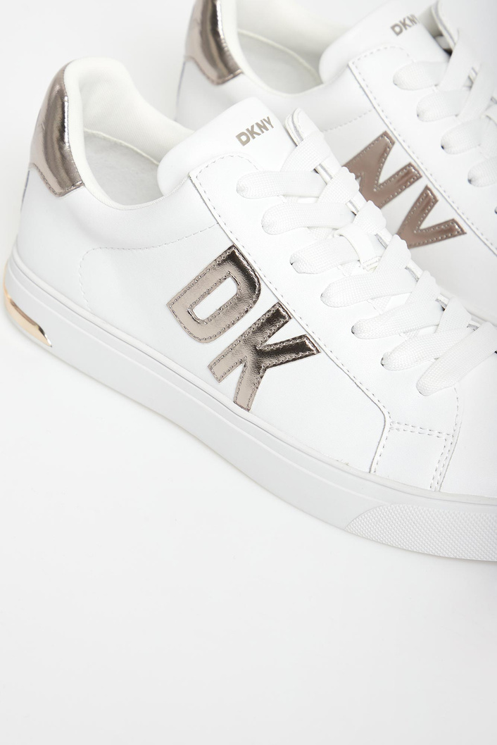 Sneakersy damskie skórzane DKNY