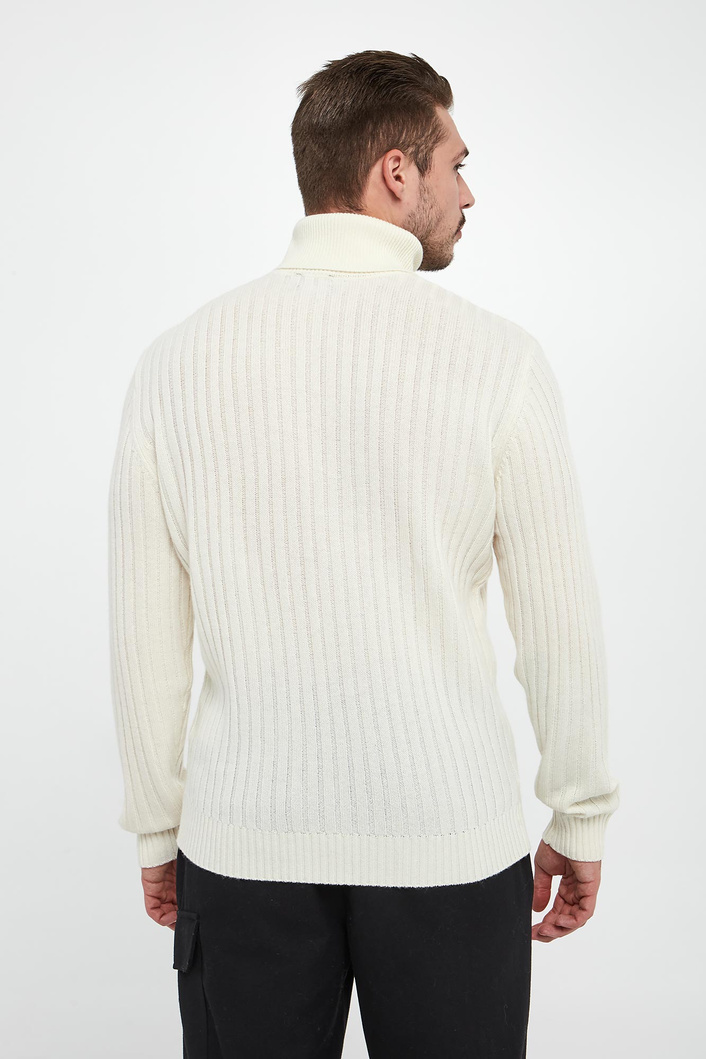 Sweter męski wełniany z golfem LIU JO