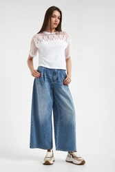 Jeansy damskie ARMANI EXCHANGE