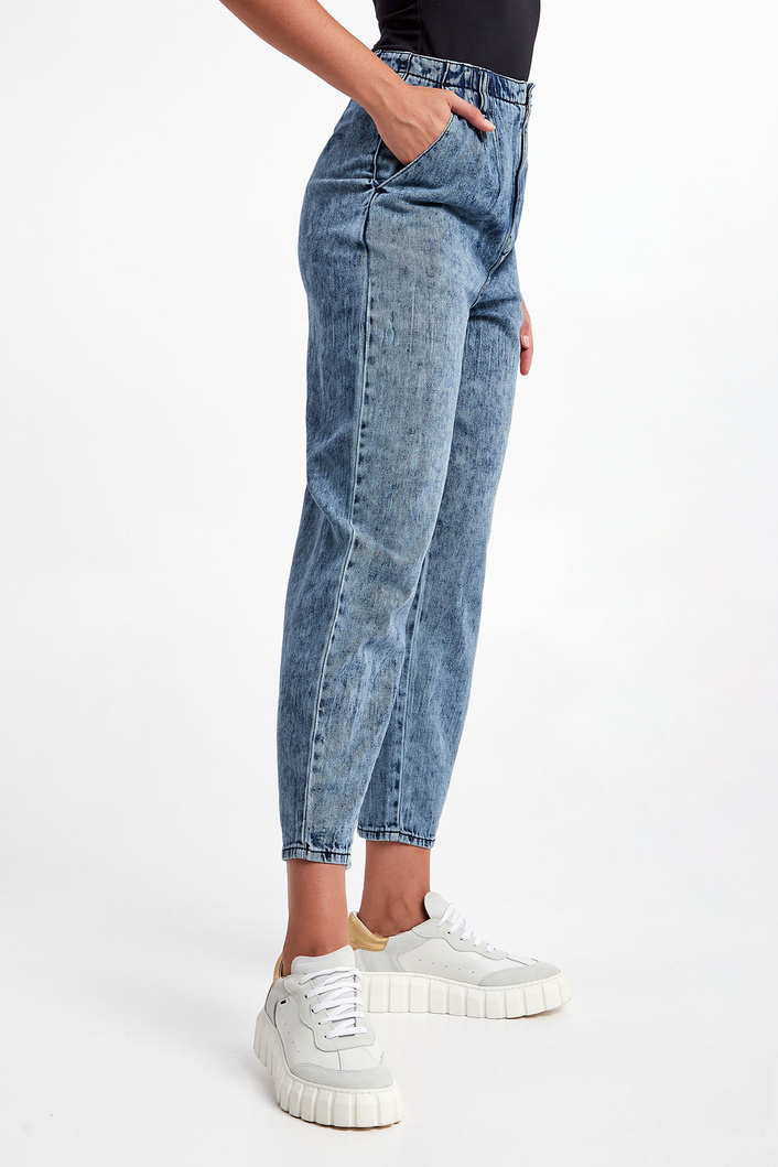 Jeansy ARMANI EXCHANGE