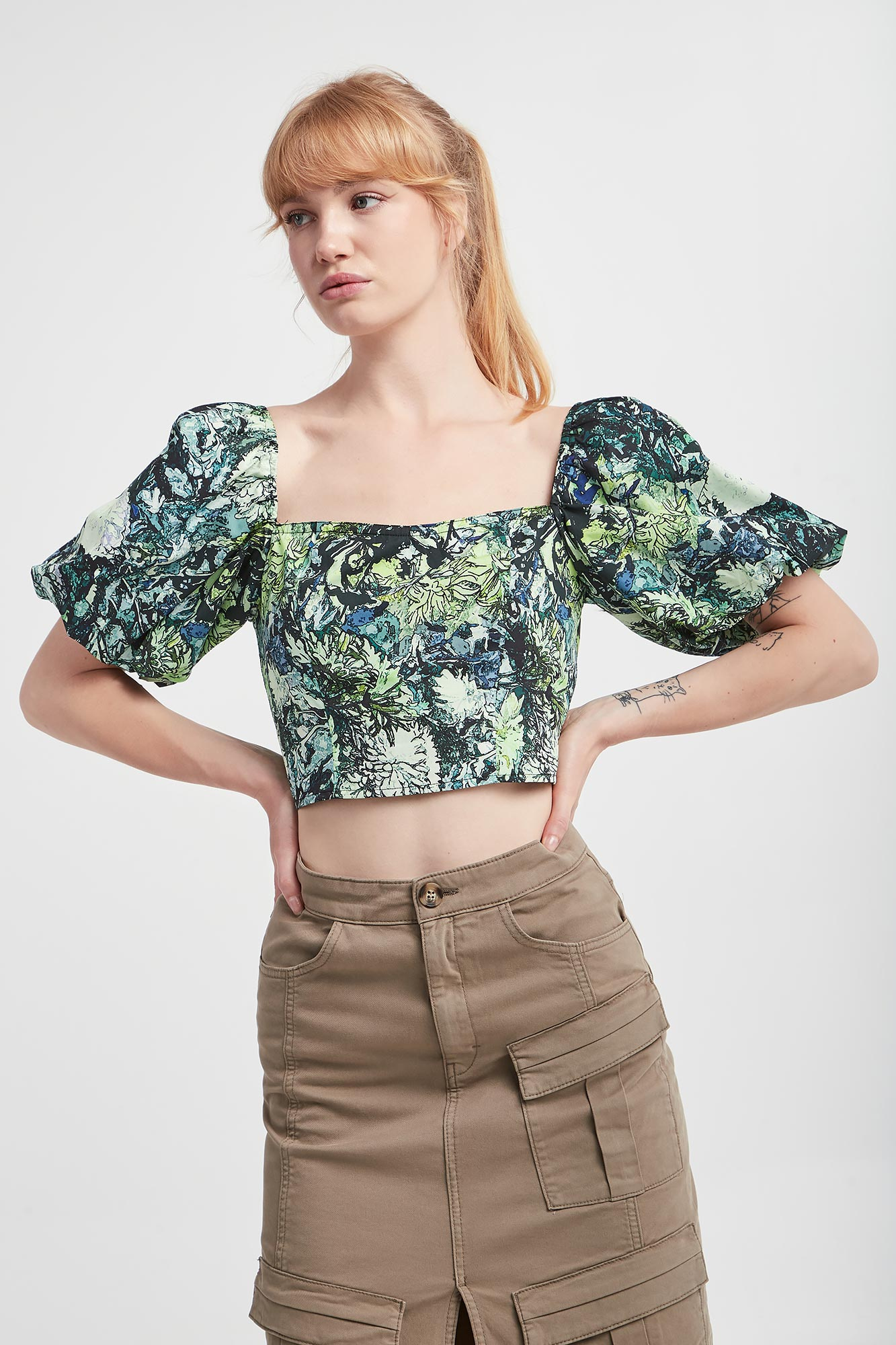 Bluzka damska gorsetowa GESTUZ Zielony Cropped