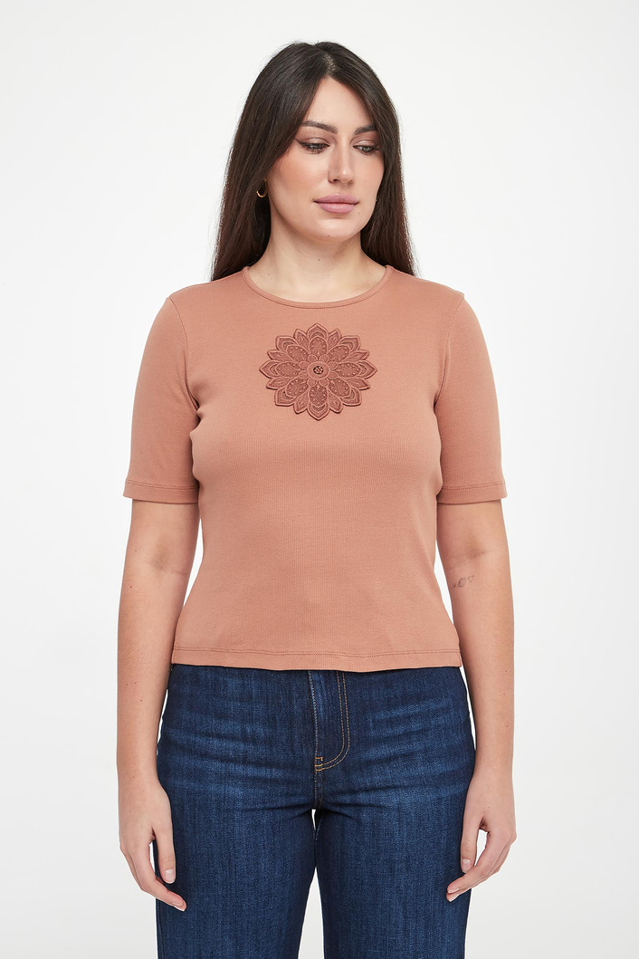 T-shirt damski z haftem TWINSET