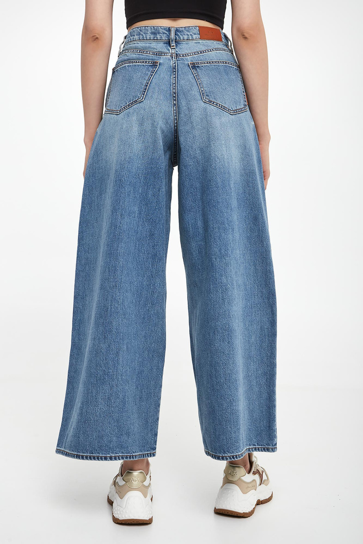 Jeansy damskie ARMANI EXCHANGE