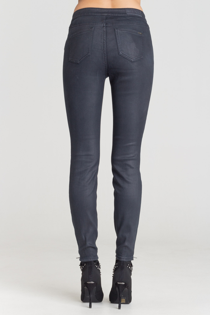 JEANSY SKINNY FIT ARMANI EXCHANGE 